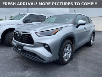Certified 2022 Toyota Highlander LE