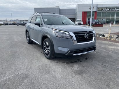New 2025 Nissan Pathfinder Platinum