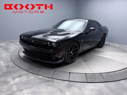 Used 2016 Dodge Challenger SRT