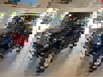 Used 2009 Jeep Wrangler Unlimited Sahara w/ Dual Top Group