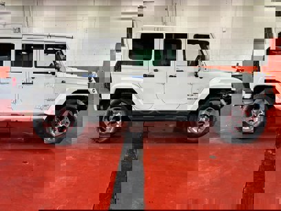 Used 2017 Jeep Wrangler Unlimited Sahara w/ Max Tow Package