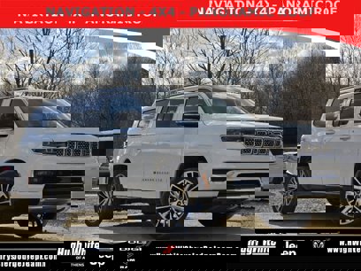 New 2025 Jeep Grand Wagoneer 4WD