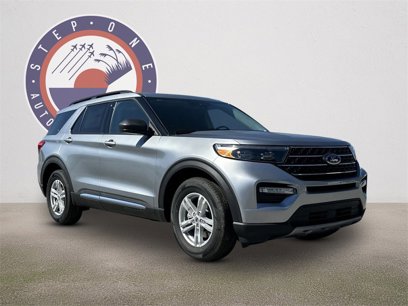 New 2024 Ford Explorer XLT w/ Equipment Group 202A