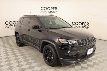 Used 2024 Jeep Compass Latitude w/ Convenience Group