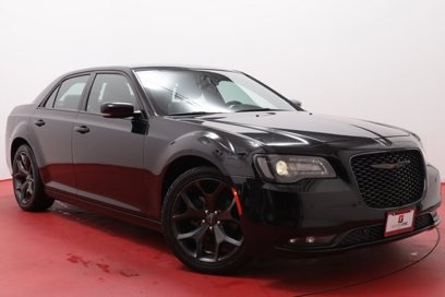 Used 2023 Chrysler 300 S