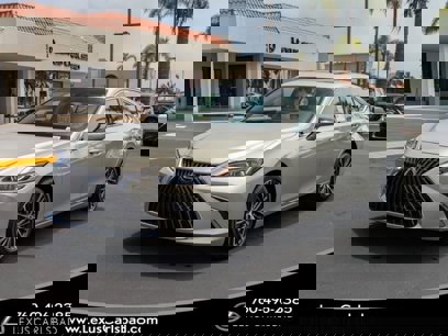 New 2025 Lexus ES 300h w/ Premium Package