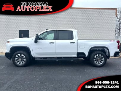 Used 2024 Chevrolet Silverado 2500 Custom w/ Custom Value Package
