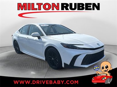 Used 2025 Toyota Camry SE w/ Multimedia Upgrade Package