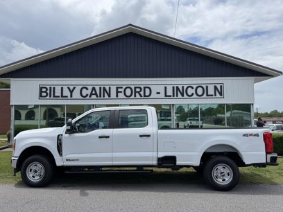 New 2025 Ford F250 XL w/ XL Chrome Package