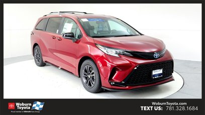 New 2025 Toyota Sienna XSE