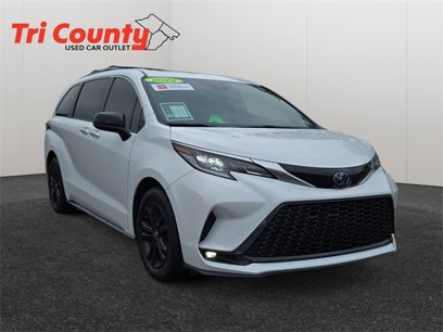 Certified 2022 Toyota Sienna XSE