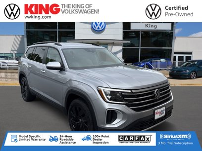 Used 2024 Volkswagen Atlas SE w/ Black Wheel Package