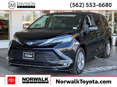 Certified 2023 Toyota Sienna XLE