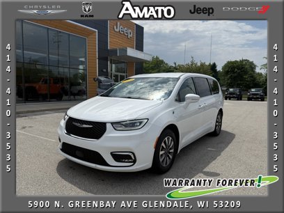 Used 2022 Chrysler Pacifica Touring-L