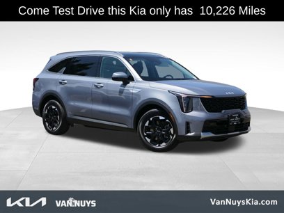 Certified 2025 Kia Sorento S w/ Panoramic Sunroof Package