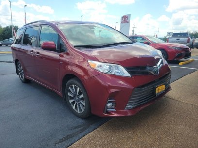 Used 2020 Toyota Sienna XLE