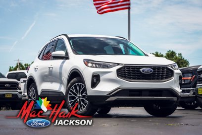 Certified 2024 Ford Escape SE