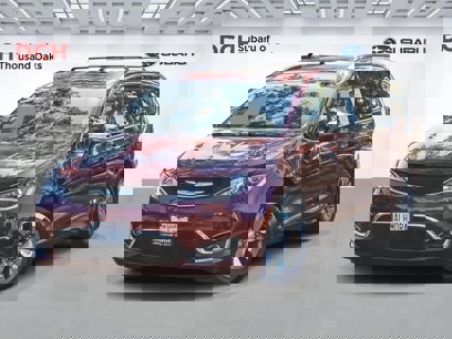Used 2020 Chrysler Pacifica Limited w/ Advanced Safetytec Group