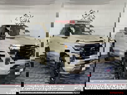 Used 2024 Chevrolet Colorado Z71 w/ LPO, Dark Essentials Package