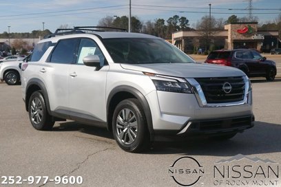New 2025 Nissan Pathfinder SV