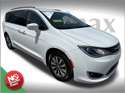 Used 2020 Chrysler Pacifica Touring-L Plus