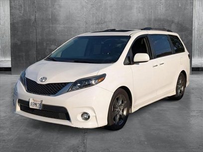 Used 2015 Toyota Sienna SE