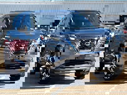Used 2023 Nissan Rogue SV