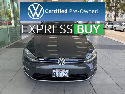 Certified 2019 Volkswagen e-Golf SE w/ Driver Assistance Package