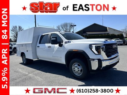 New 2025 GMC Sierra 3500 Pro w/ Fleet Convenience Package