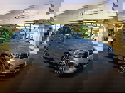 New 2025 BMW 330i xDrive Sedan w/ Premium Package