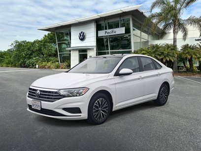 Used 2020 Volkswagen Jetta SE w/ SE Cold Weather Package