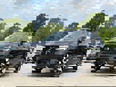 New 2025 Volvo XC60 T8 Plus w/ Protection Package Premier