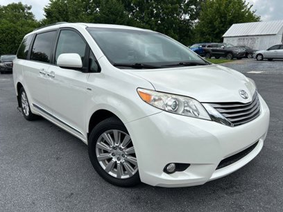 Used 2017 Toyota Sienna XLE Premium