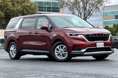 Certified 2024 Kia Carnival LX