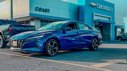 Used 2023 Hyundai Elantra Limited w/ Cargo Package
