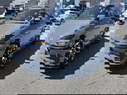 New 2025 Hyundai Ioniq 6 SEL