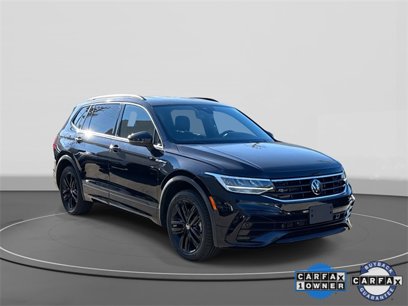 Certified 2022 Volkswagen Tiguan SE R-Line