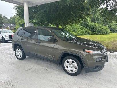 Used 2015 Jeep Cherokee Sport w/ Cold Weather Group