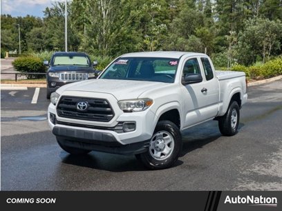 Used 2016 Toyota Tacoma SR