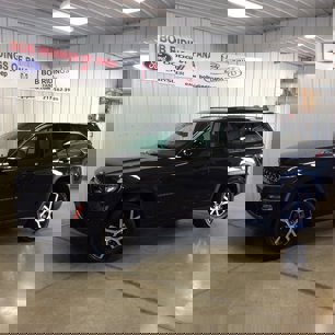 Used 2023 Jeep Grand Cherokee Limited w/ Luxury Tech Group II
