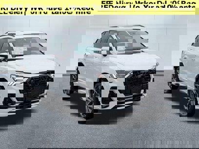 New 2025 Audi Q3 2.0T Premium