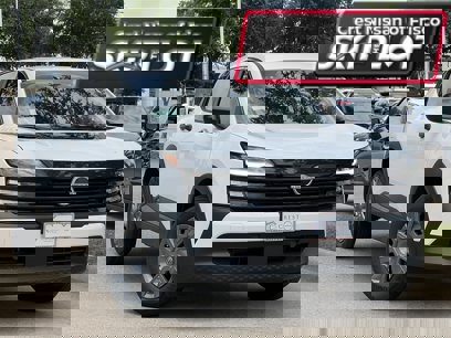 New 2025 Nissan Kicks S