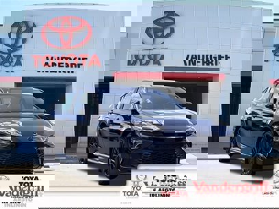 New 2025 Toyota Camry SE
