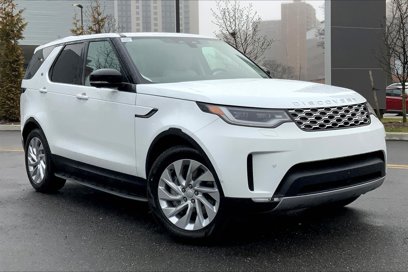New 2025 Land Rover Discovery S