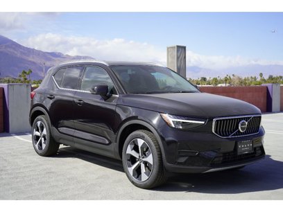 New 2025 Volvo XC40 B5 Core w/ Protection Package Premier