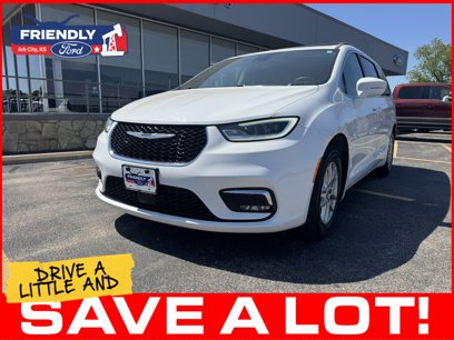 Used 2022 Chrysler Pacifica Touring-L