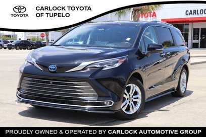 Used 2023 Toyota Sienna Platinum