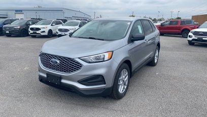 New 2024 Ford Edge SE