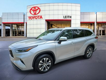 Used 2022 Toyota Highlander XLE
