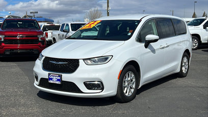 Used 2023 Chrysler Pacifica Touring-L